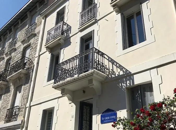 Aparthotel La Casa Cosy, 4*