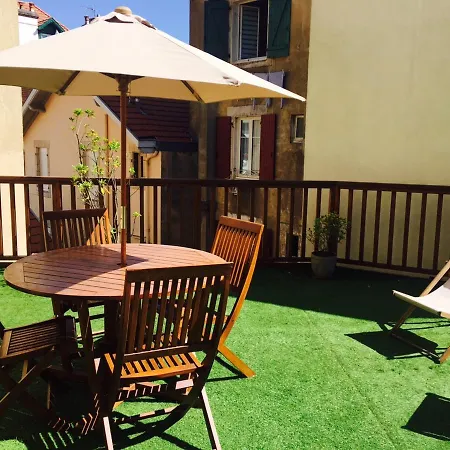 La Casa Cosy, Μπιαρίτζ